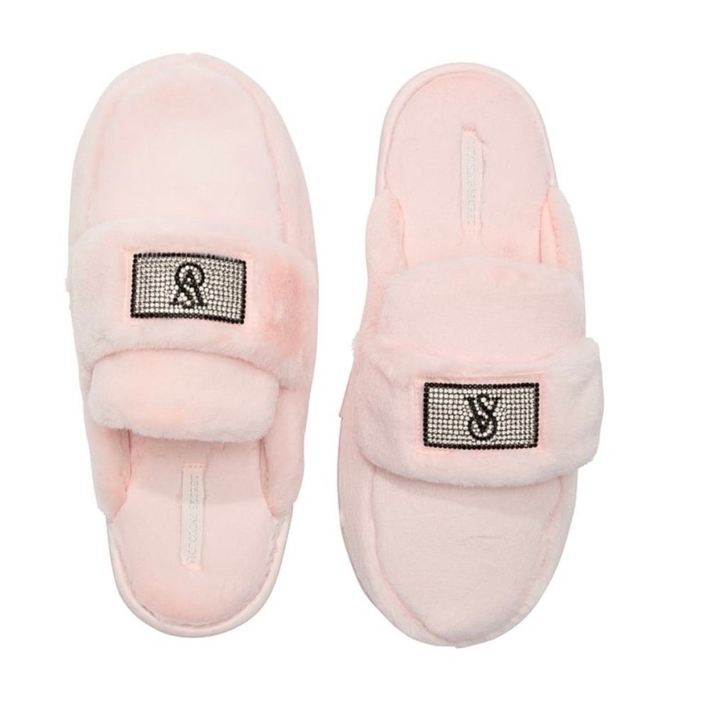 Sexy Victoria’s Secret size large sexy shiny diamond studded slippers ✨🩷